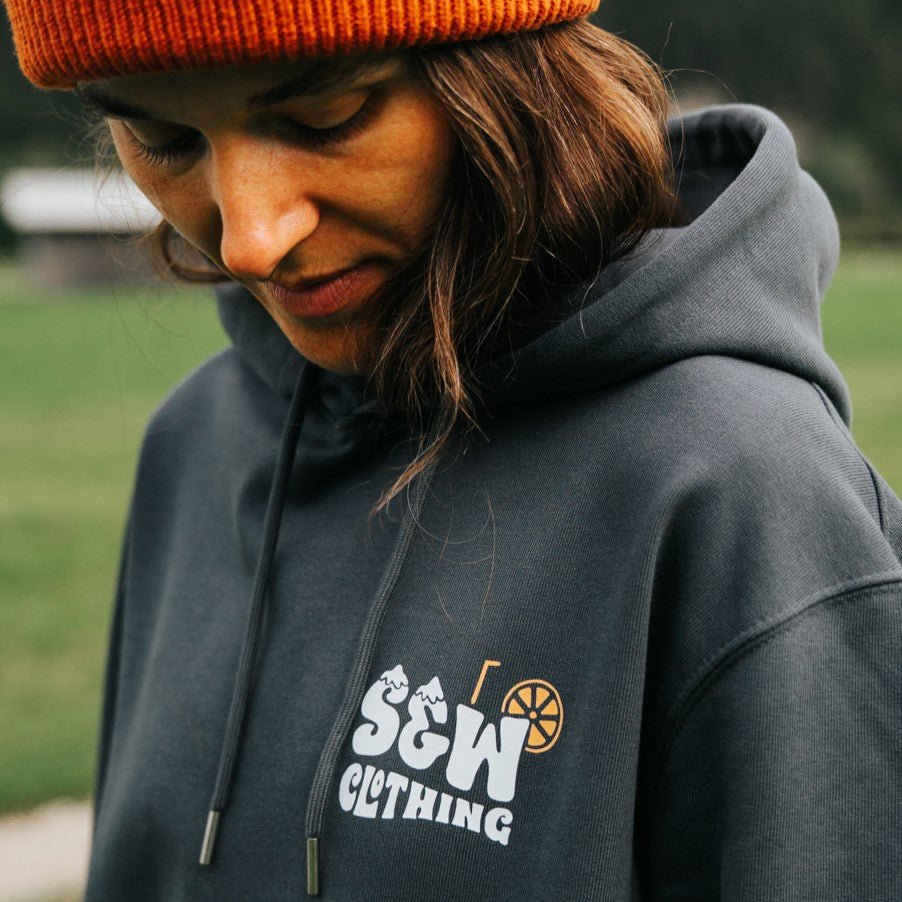 Organic "Aprés Ski Club" Hoodie